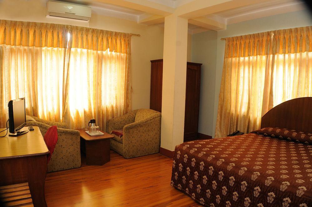 Hotel Brihaspati Katmandu Zewnętrze zdjęcie