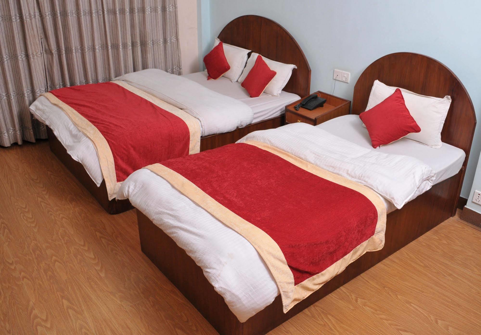 Hotel Brihaspati Katmandu Zewnętrze zdjęcie