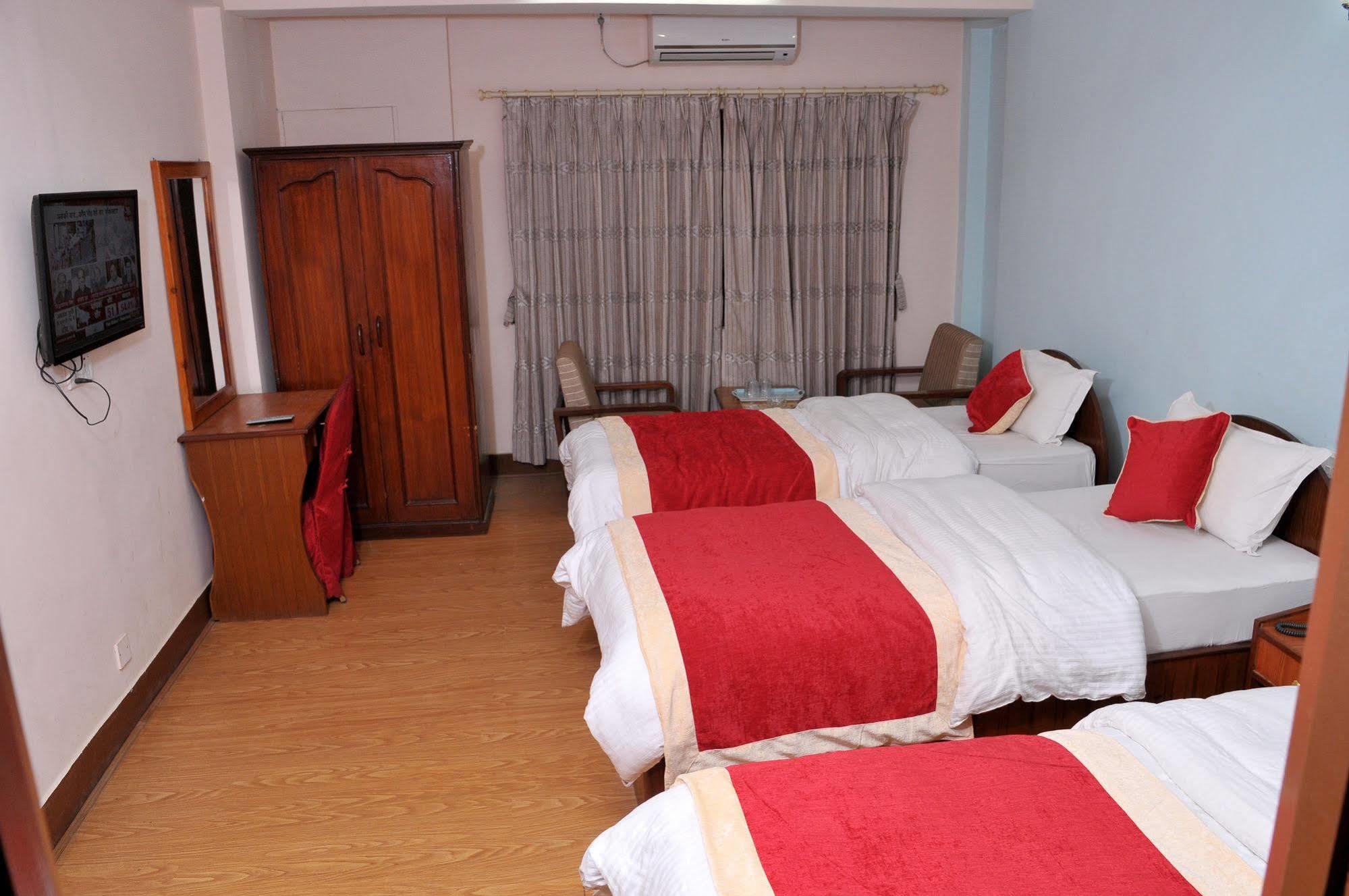 Hotel Brihaspati Katmandu Zewnętrze zdjęcie
