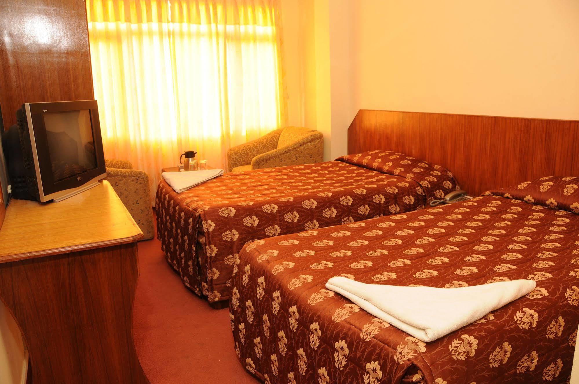 Hotel Brihaspati Katmandu Zewnętrze zdjęcie