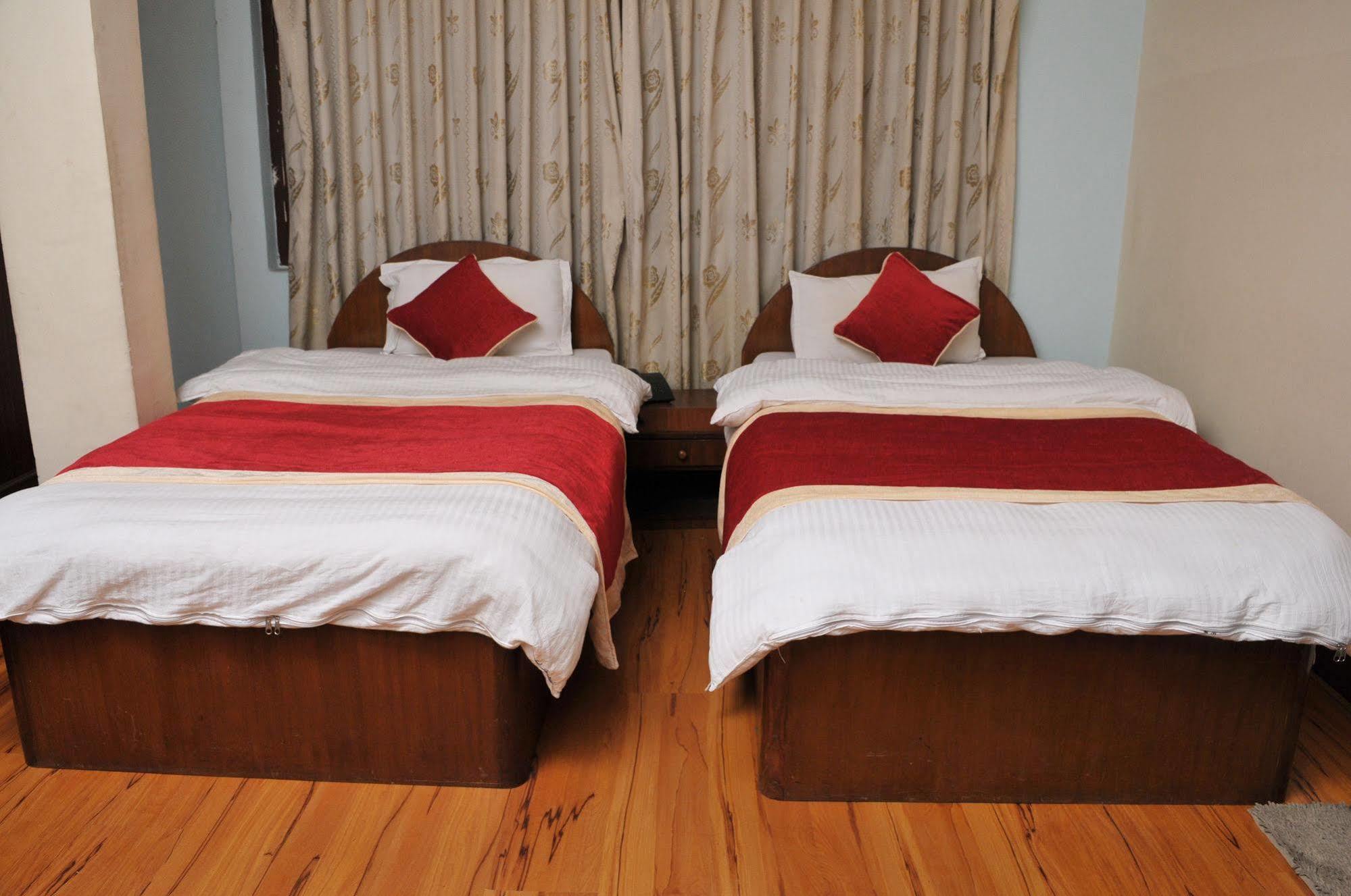 Hotel Brihaspati Katmandu Zewnętrze zdjęcie