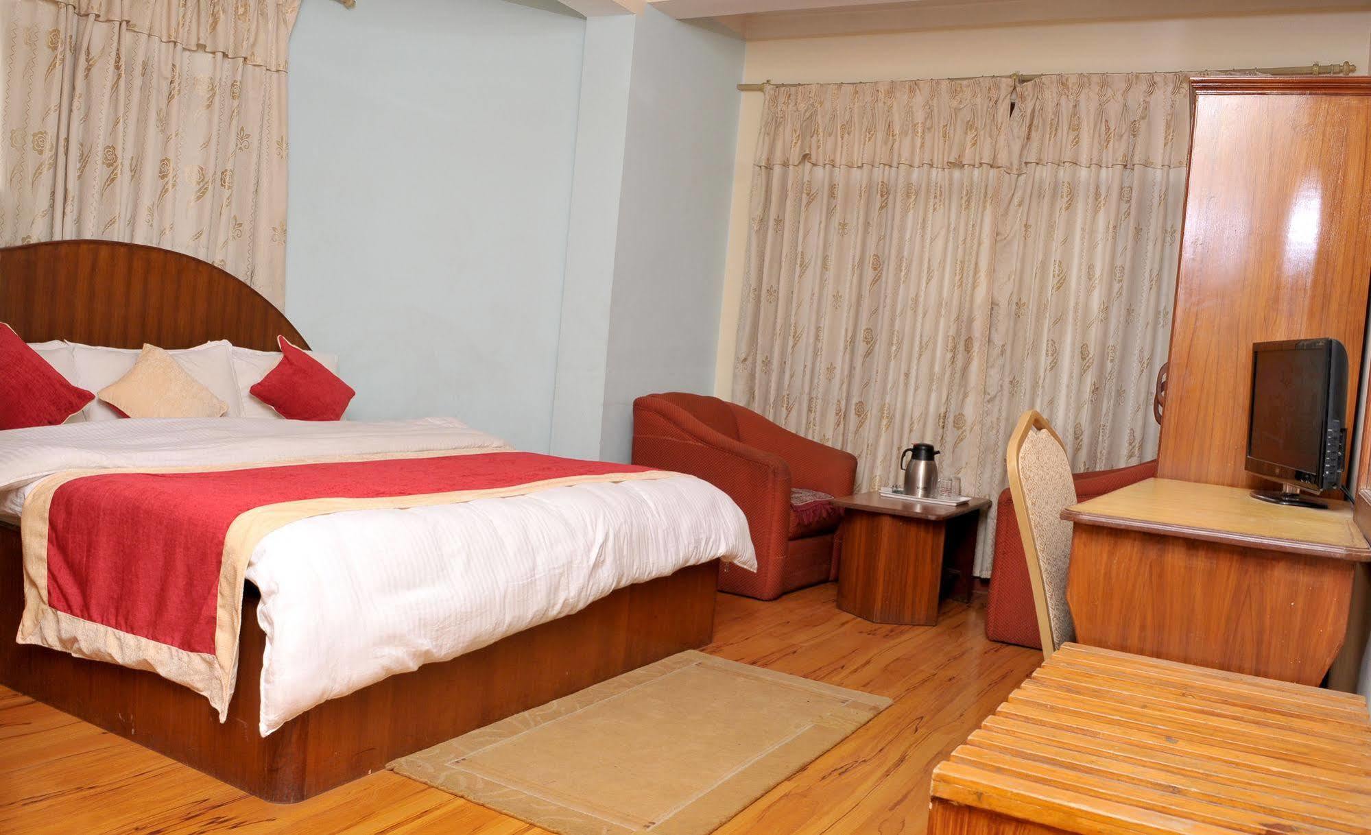 Hotel Brihaspati Katmandu Zewnętrze zdjęcie