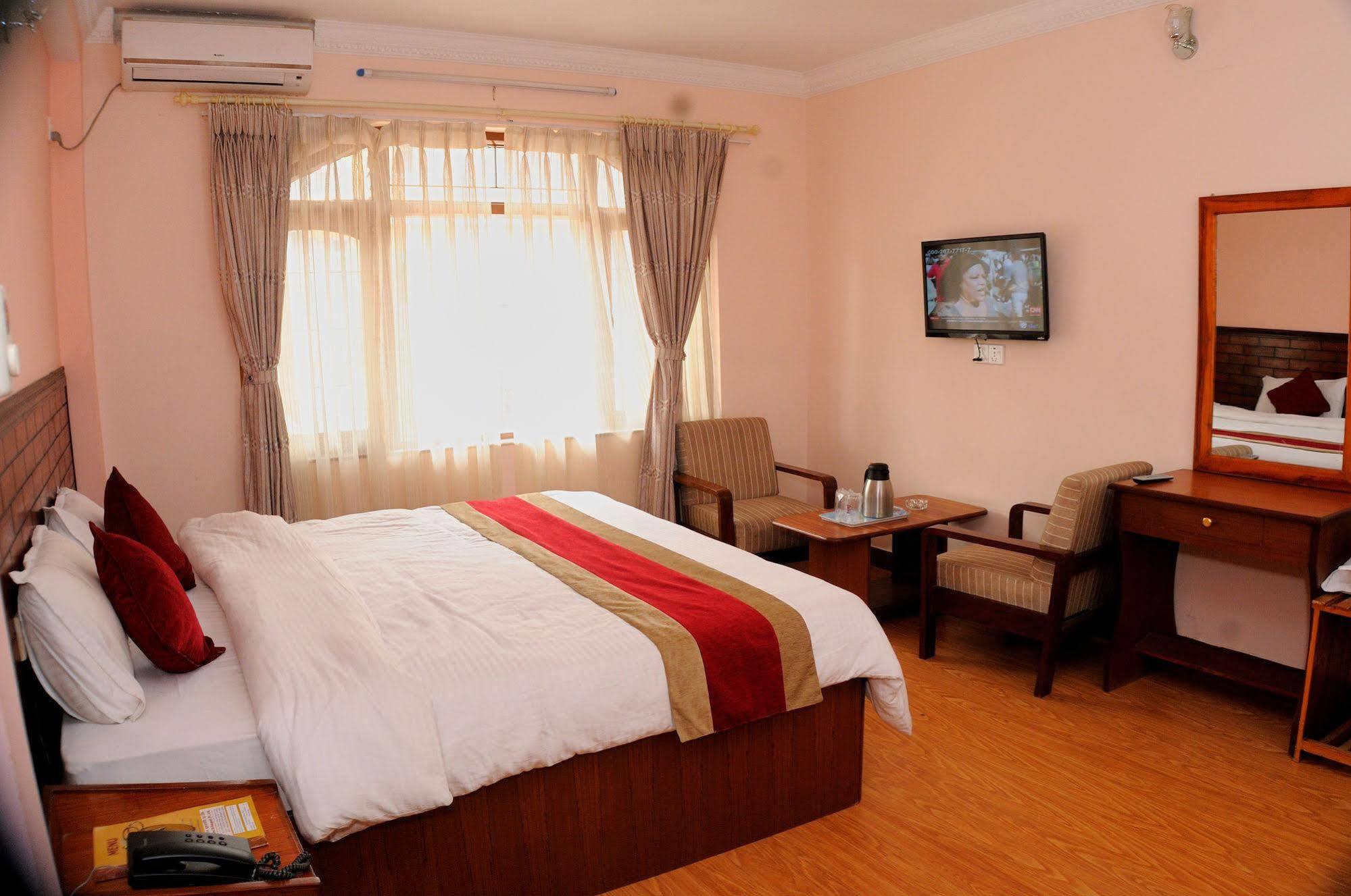 Hotel Brihaspati Katmandu Zewnętrze zdjęcie